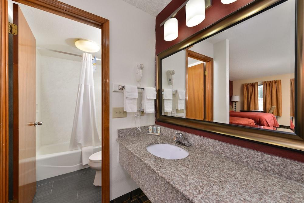 Quality Inn Акворт Экстерьер фото