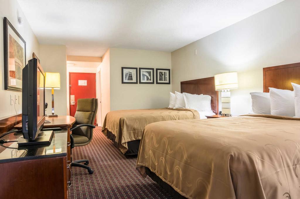 Quality Inn Акворт Экстерьер фото