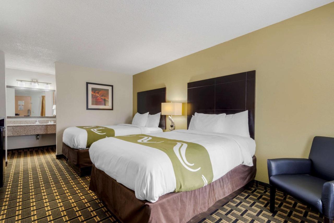Quality Inn Акворт Экстерьер фото