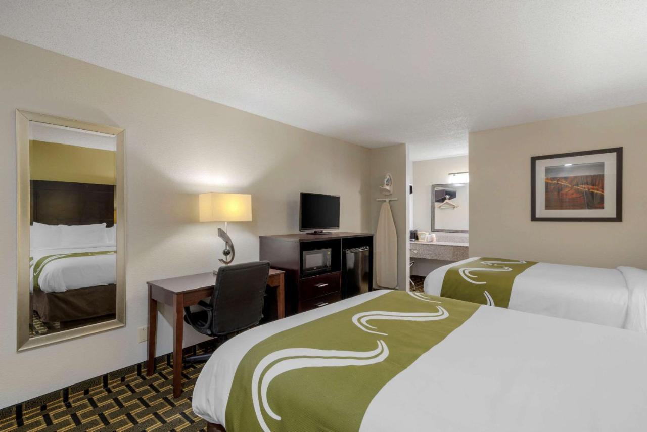 Quality Inn Акворт Экстерьер фото