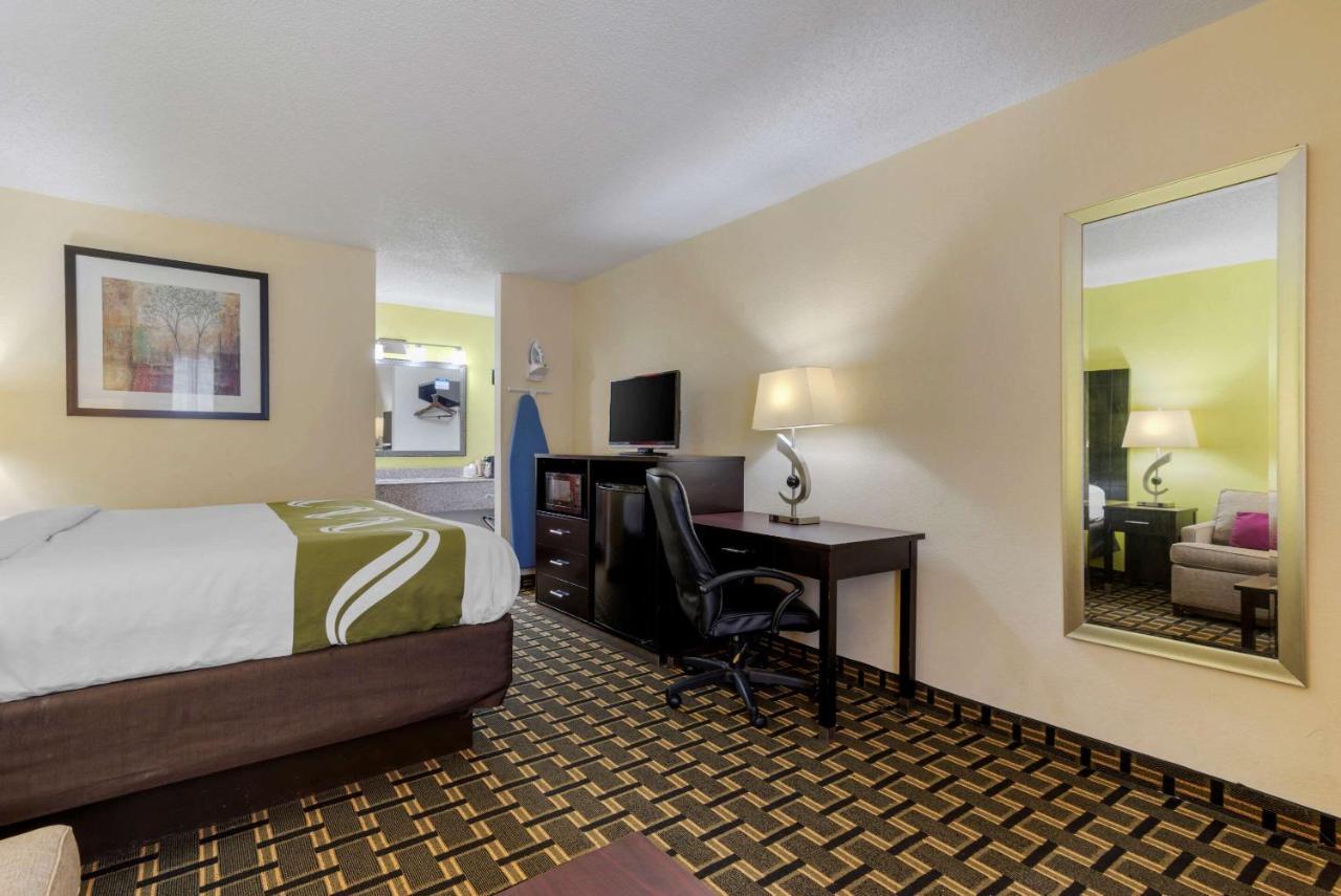 Quality Inn Акворт Экстерьер фото