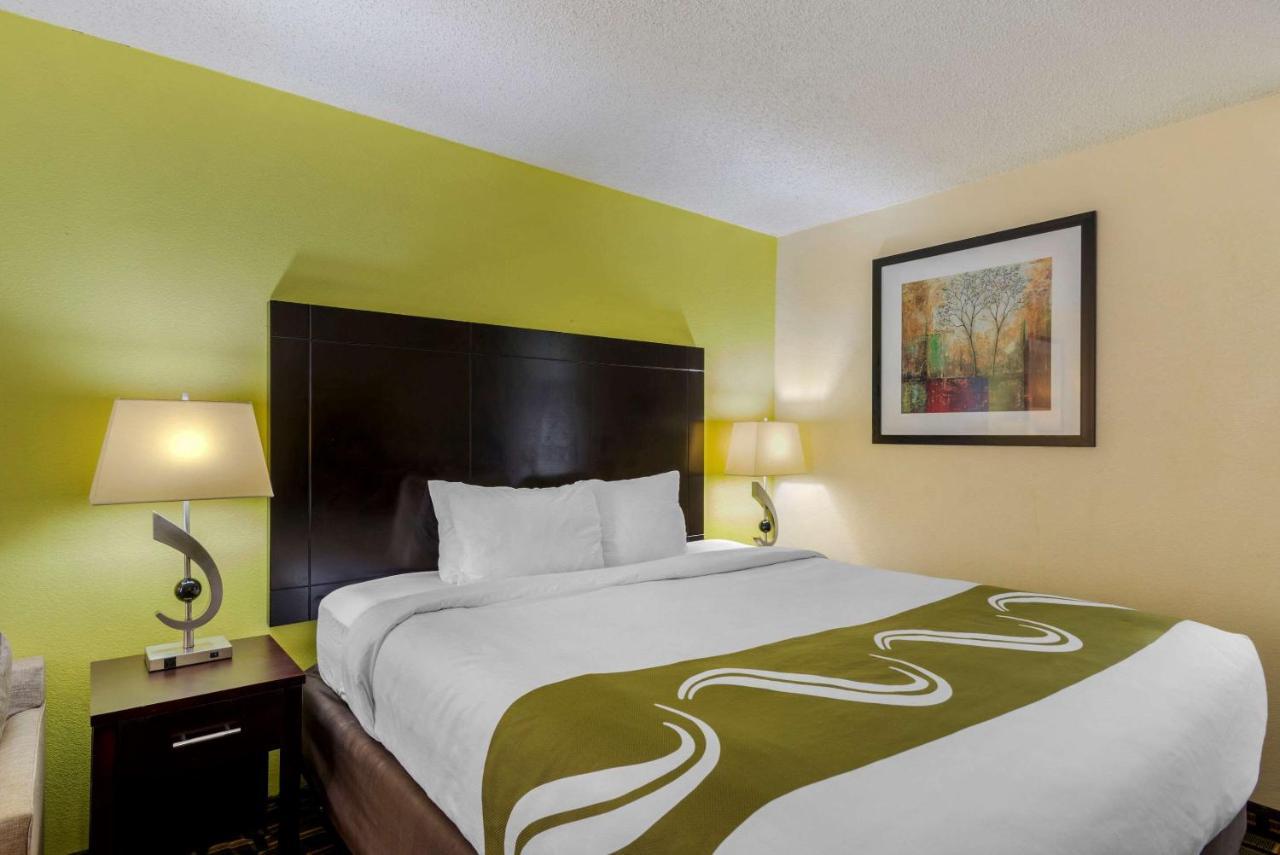 Quality Inn Акворт Экстерьер фото